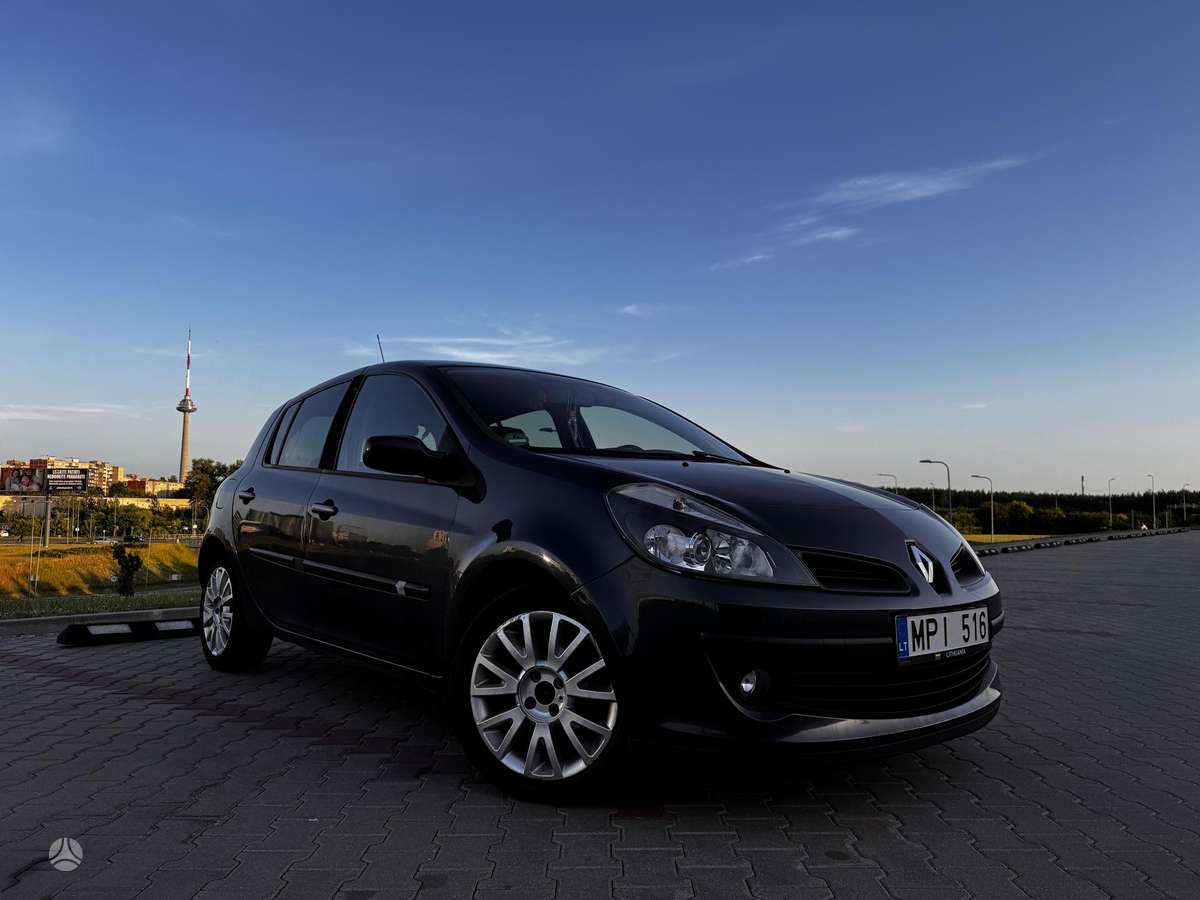 Renault Clio - 2