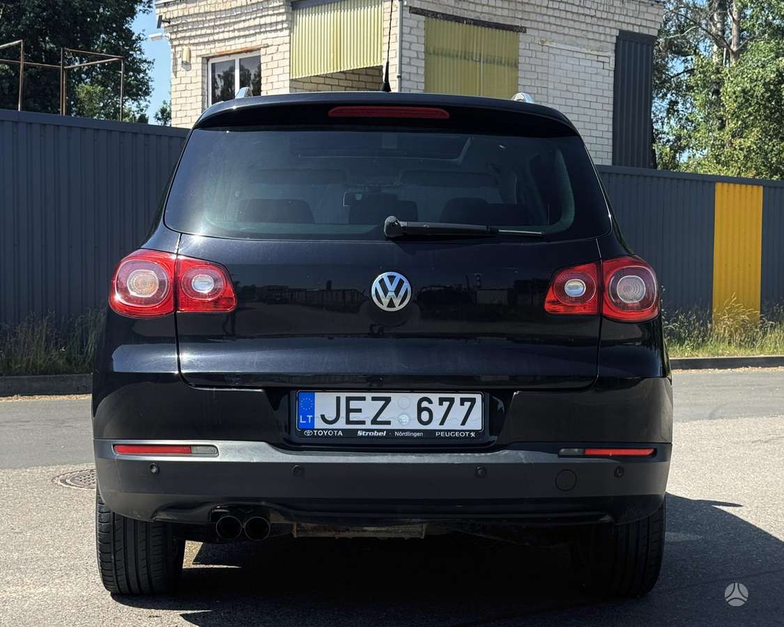 Volkswagen Tiguan - 4