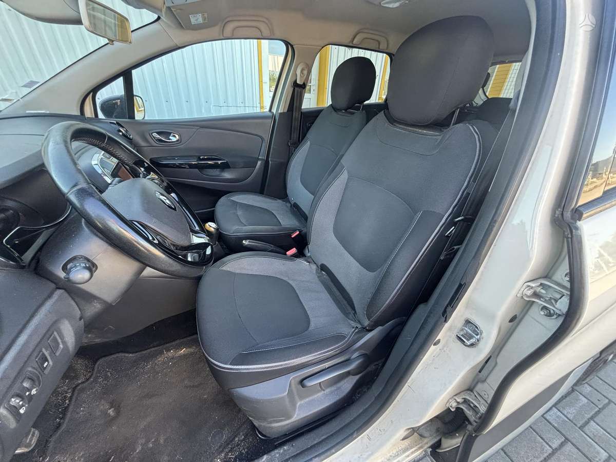 Renault Captur, 0.9 l., off-road / crossover