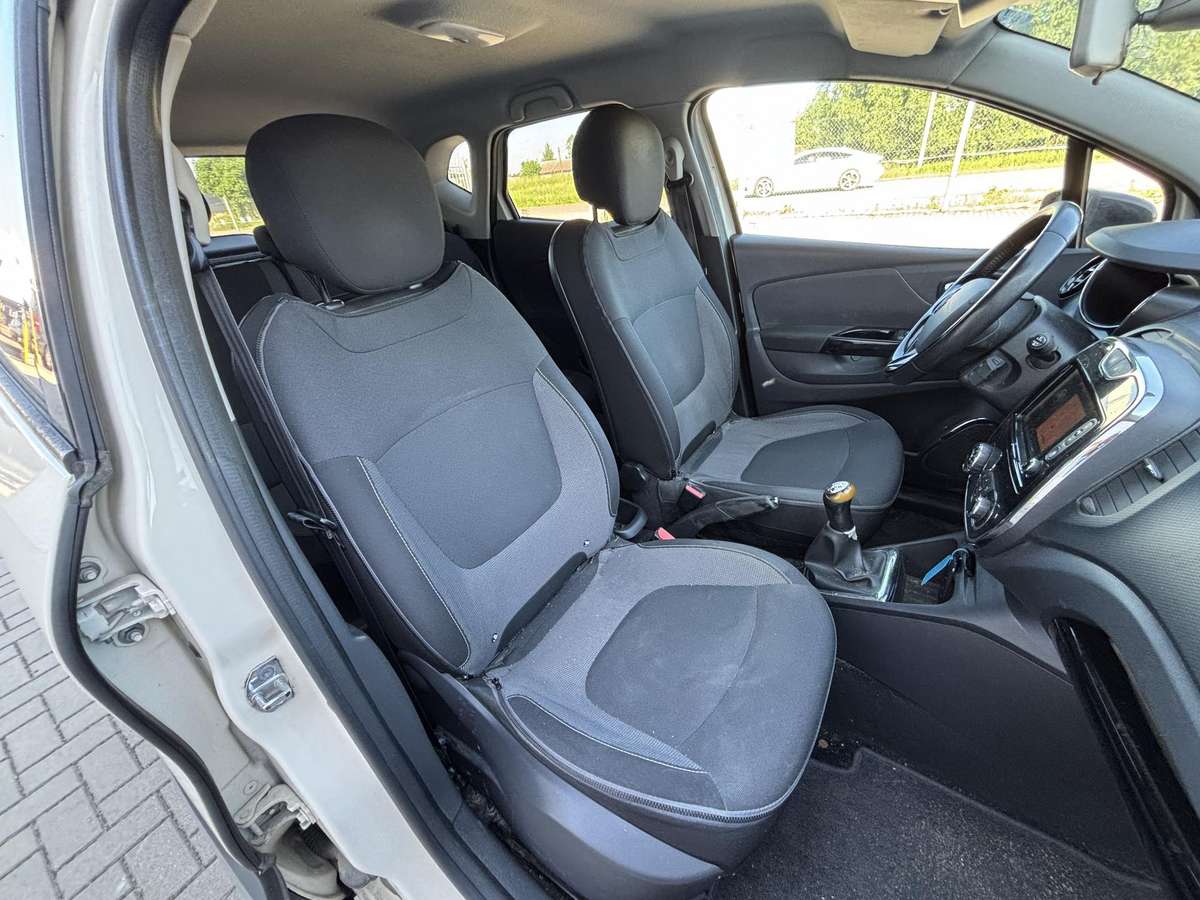 Renault Captur, 0.9 l., off-road / crossover