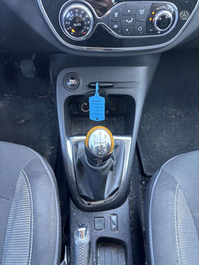 Renault Captur, 0.9 l., off-road / crossover