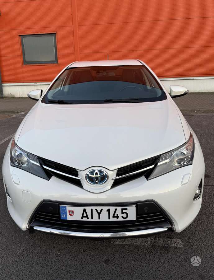 Toyota Auris - 2