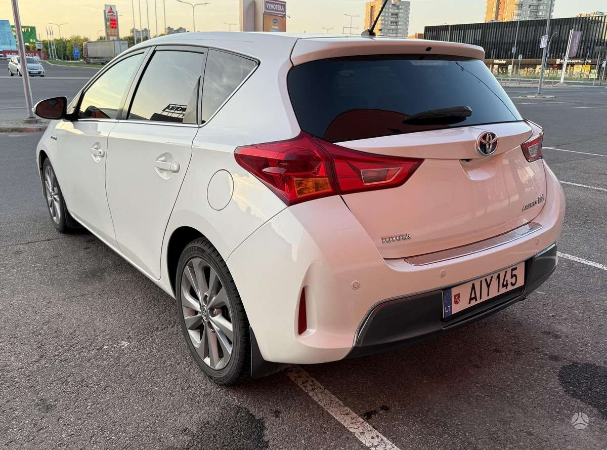 Toyota Auris - 4