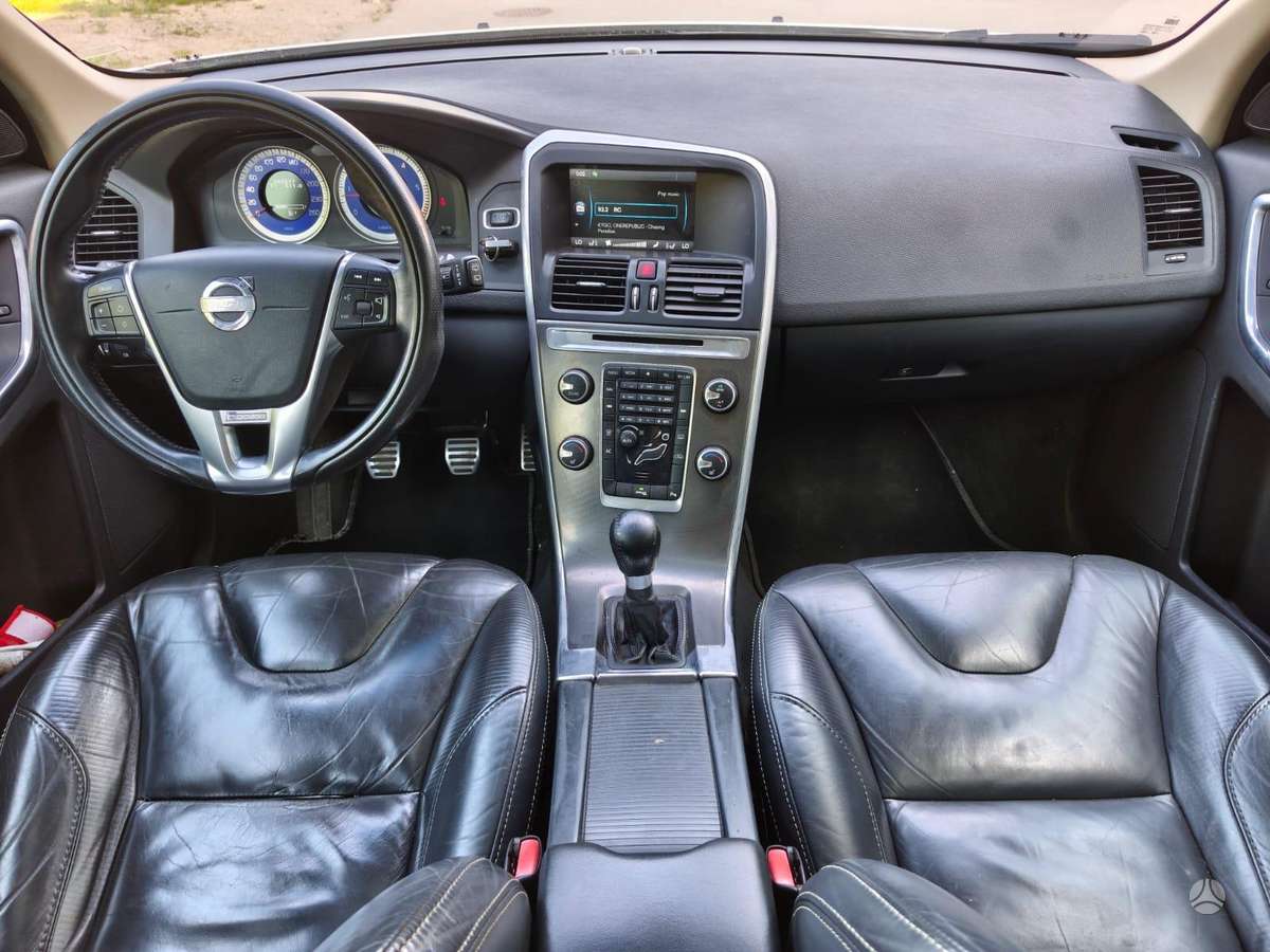 Volvo XC60 - 11