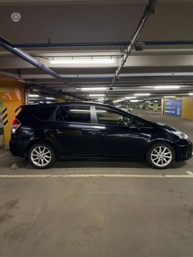 Toyota Prius+ - 5