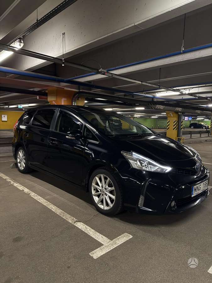 Toyota Prius+ - 4