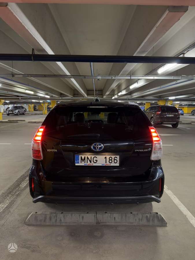 Toyota Prius+ - 6