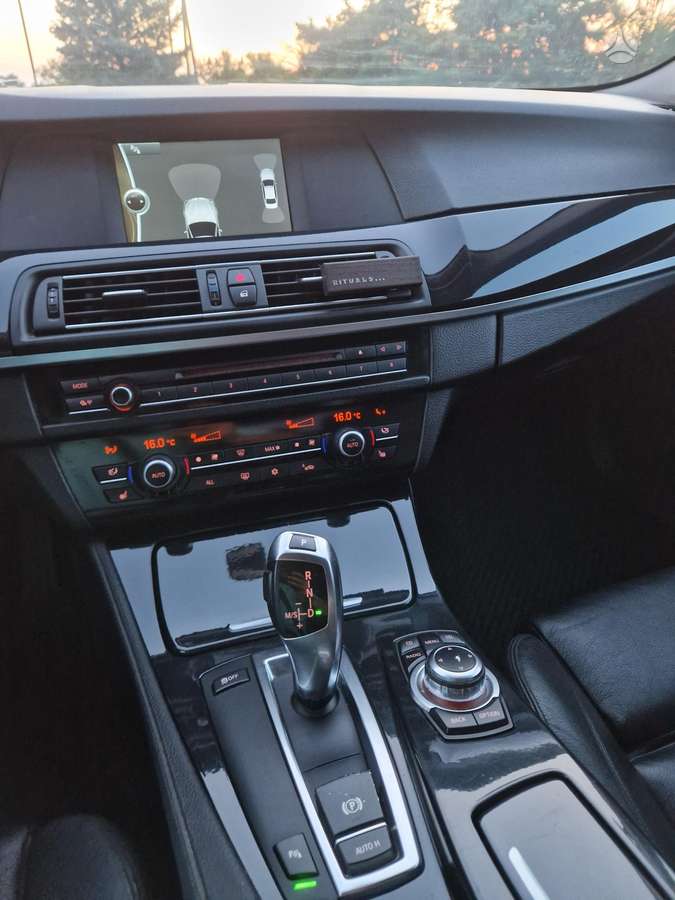 BMW 520, 2.0 l., Седан
