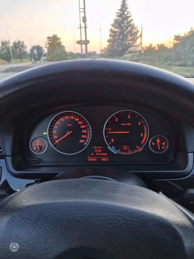 BMW 520, 2.0 l., Седан