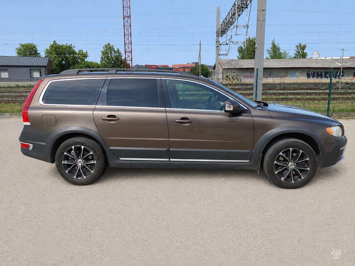Volvo XC70, 2.0 l., wagon