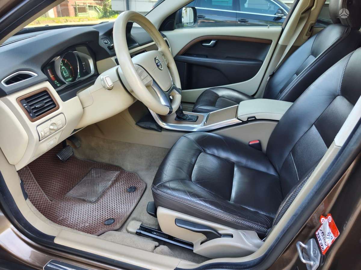 Volvo XC70, 2.0 l., Универсал