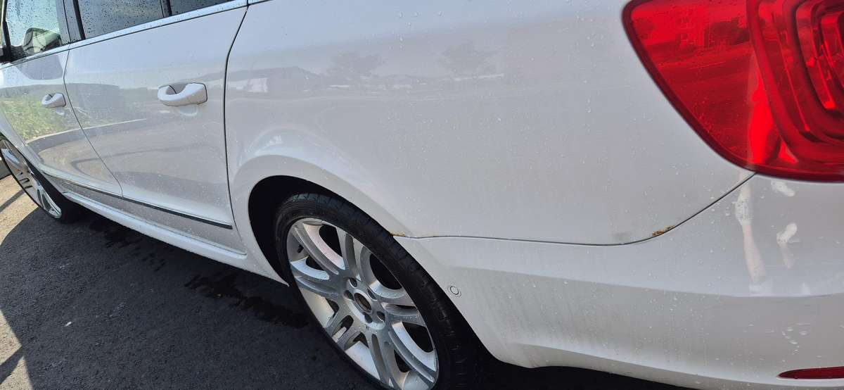 Skoda Superb, 2.0 l., wagon