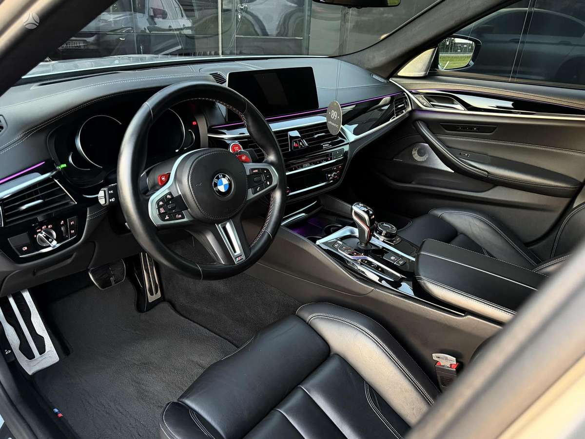 BMW M5, 4.4 l., Седан