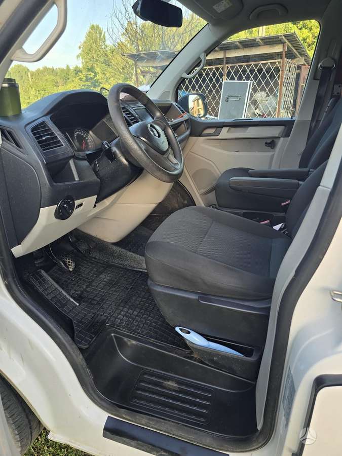 Volkswagen Transporter - 12