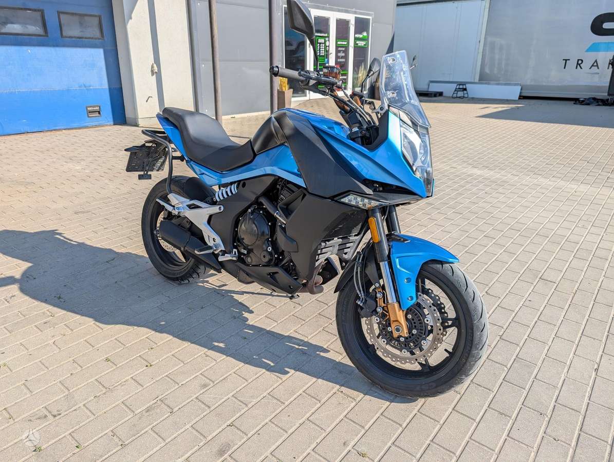 CFMOTO 650NK, street / classic