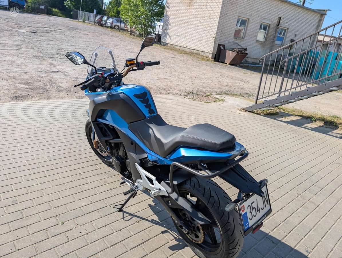 CFMOTO 650NK, street / classic