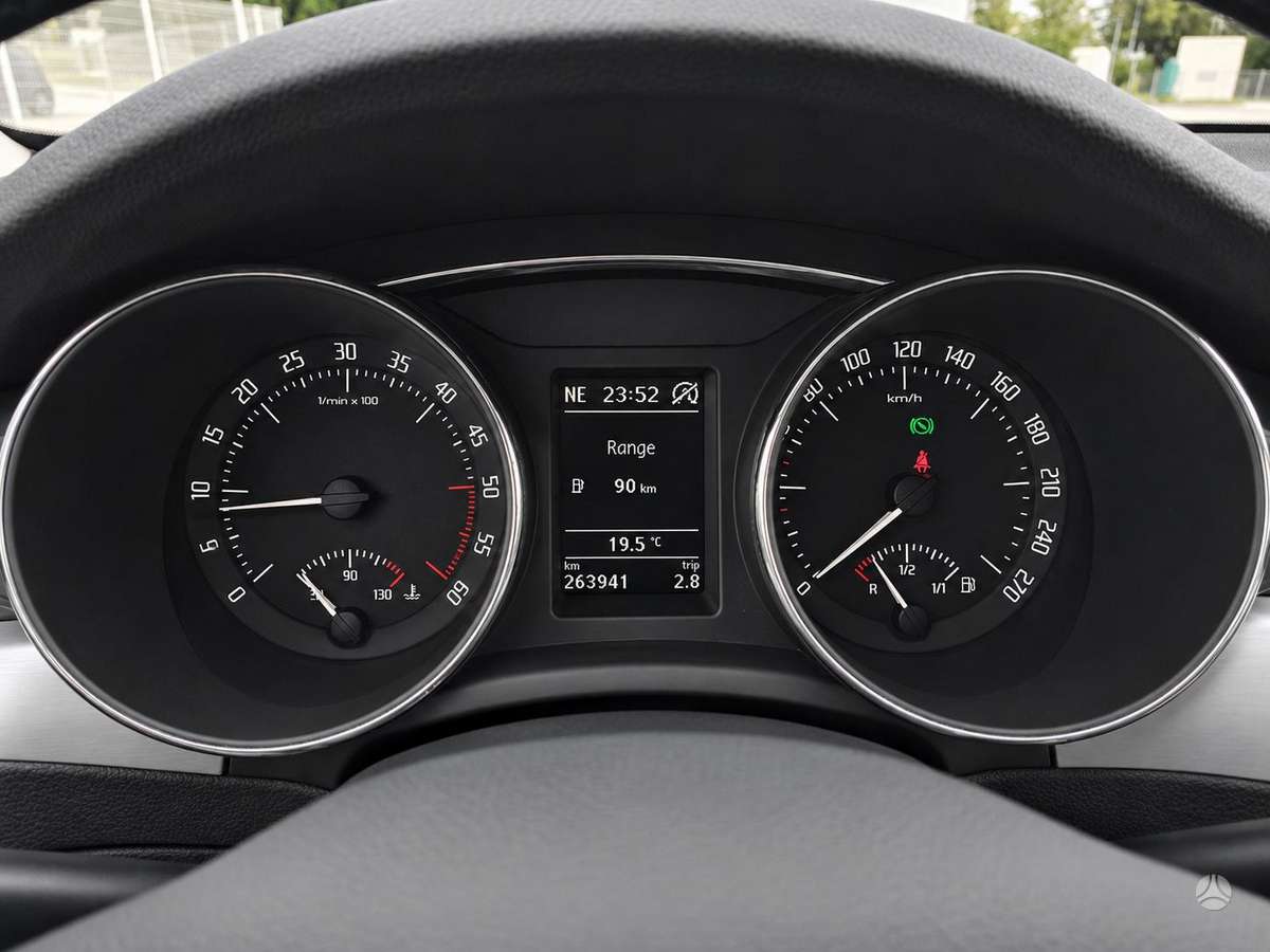 Skoda Superb, 2.0 l., wagon
