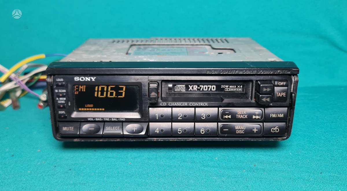 Sony Xr-7070, cassette players