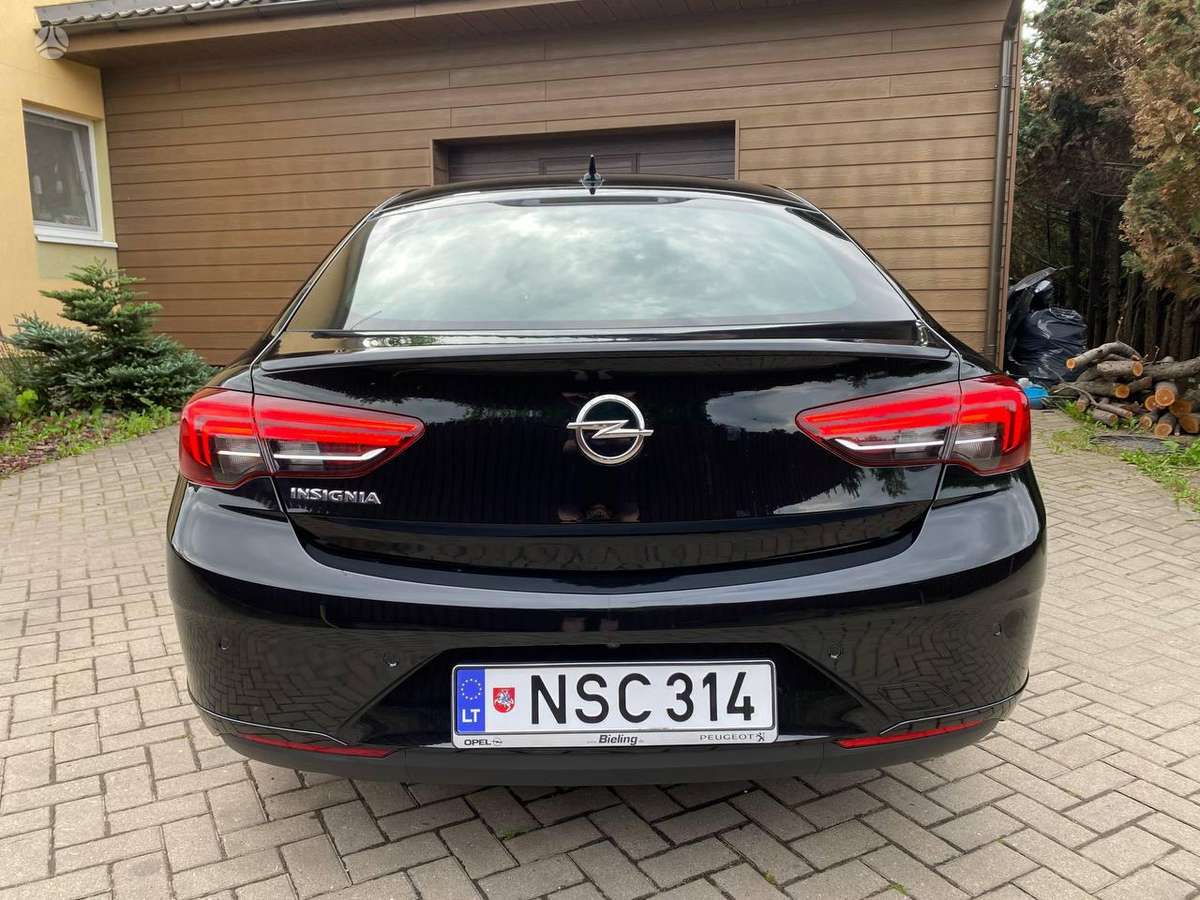 Opel Insignia, 2.0 l., hatchback