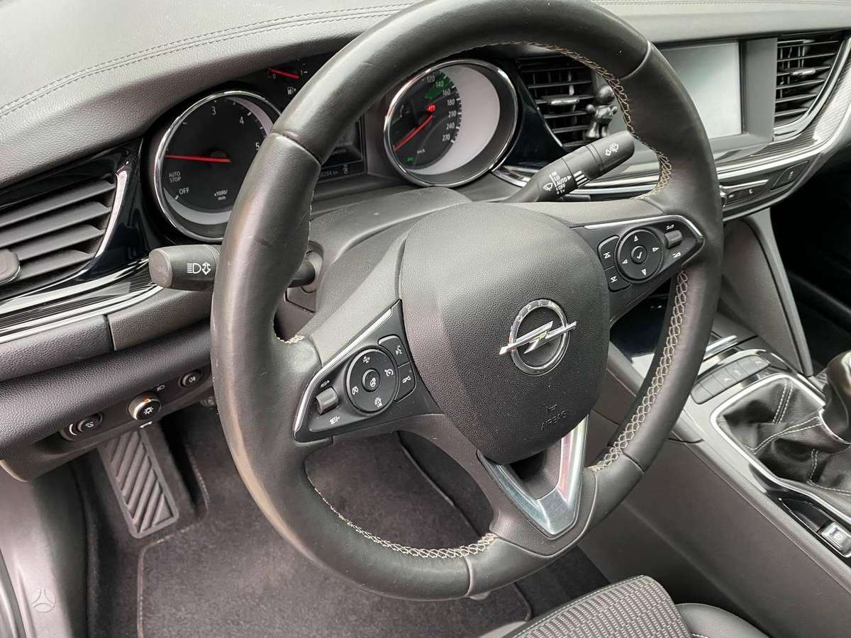 Opel Insignia, 2.0 l., Хэтчбек