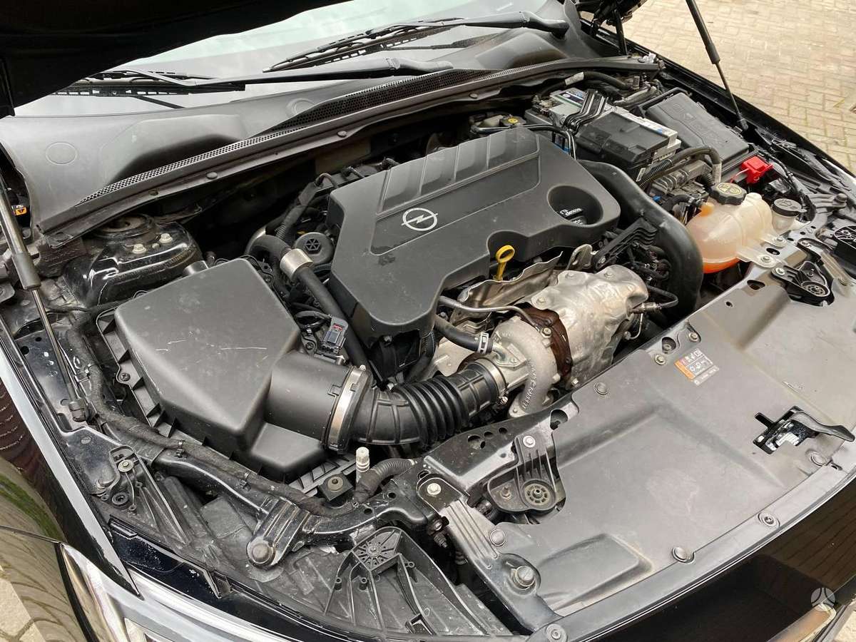 Opel Insignia, 2.0 l., Хэтчбек