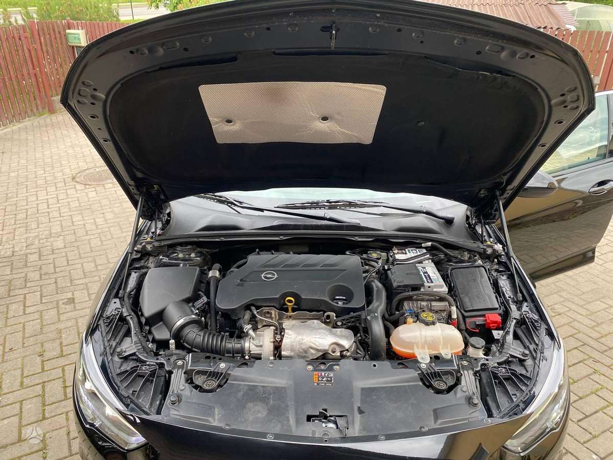 Opel Insignia, 2.0 l., Хэтчбек