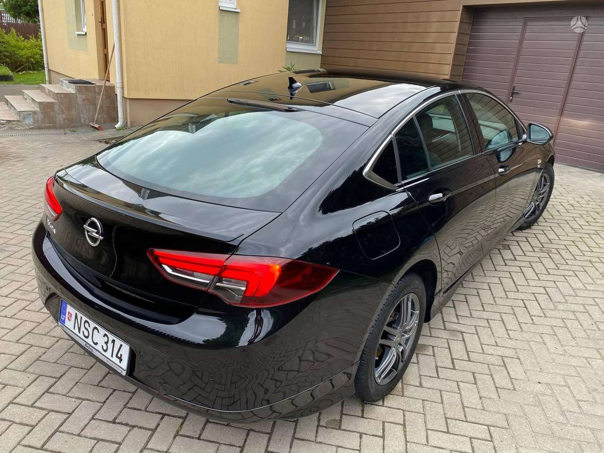 Opel Insignia, 2.0 l., Хэтчбек