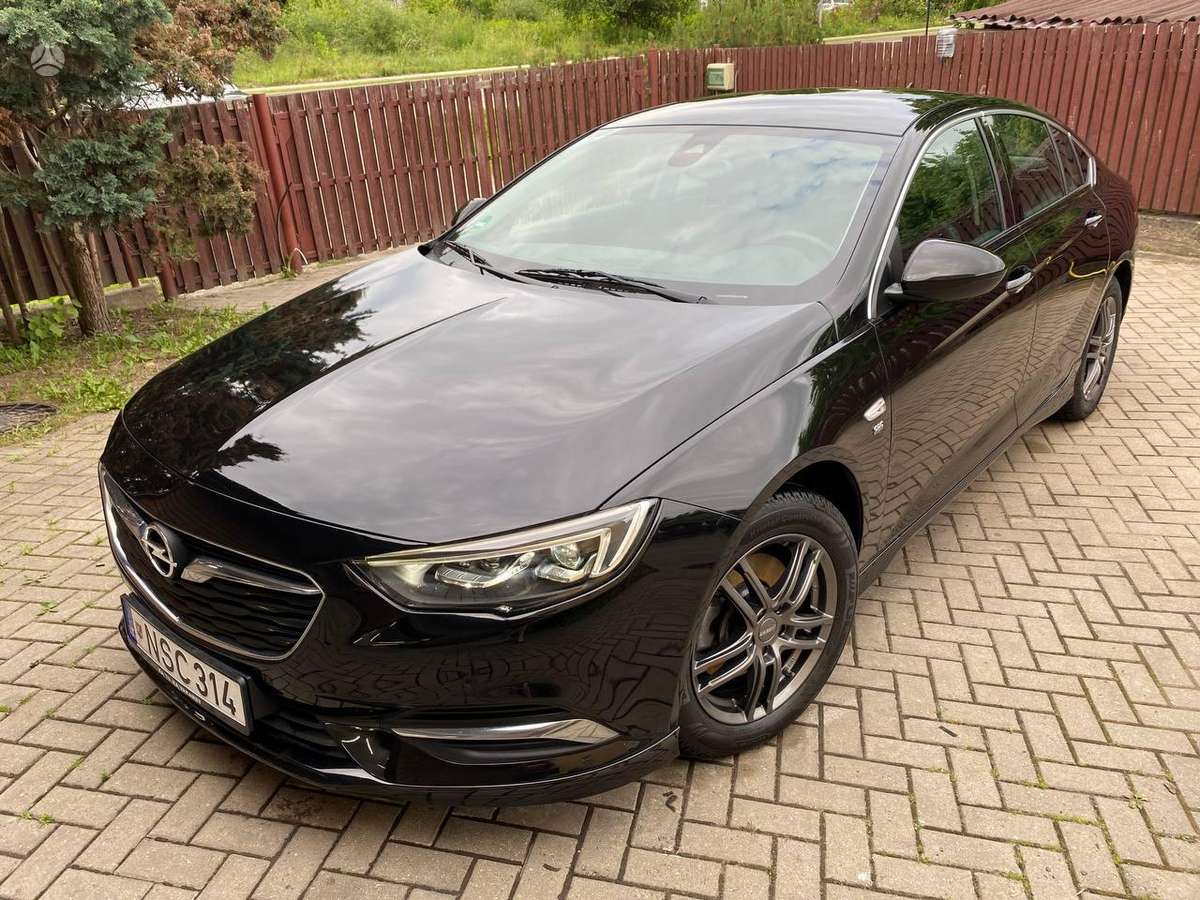 Opel Insignia, 2.0 l., hatchback