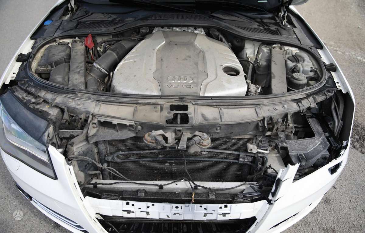 Audi A8 L, 3.0 l., Седан