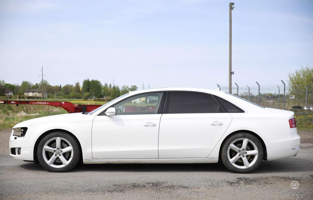 Audi A8 L, 3.0 l., Седан