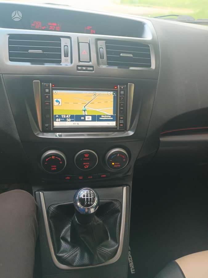 Mazda 5, 1.6 l., Универсал