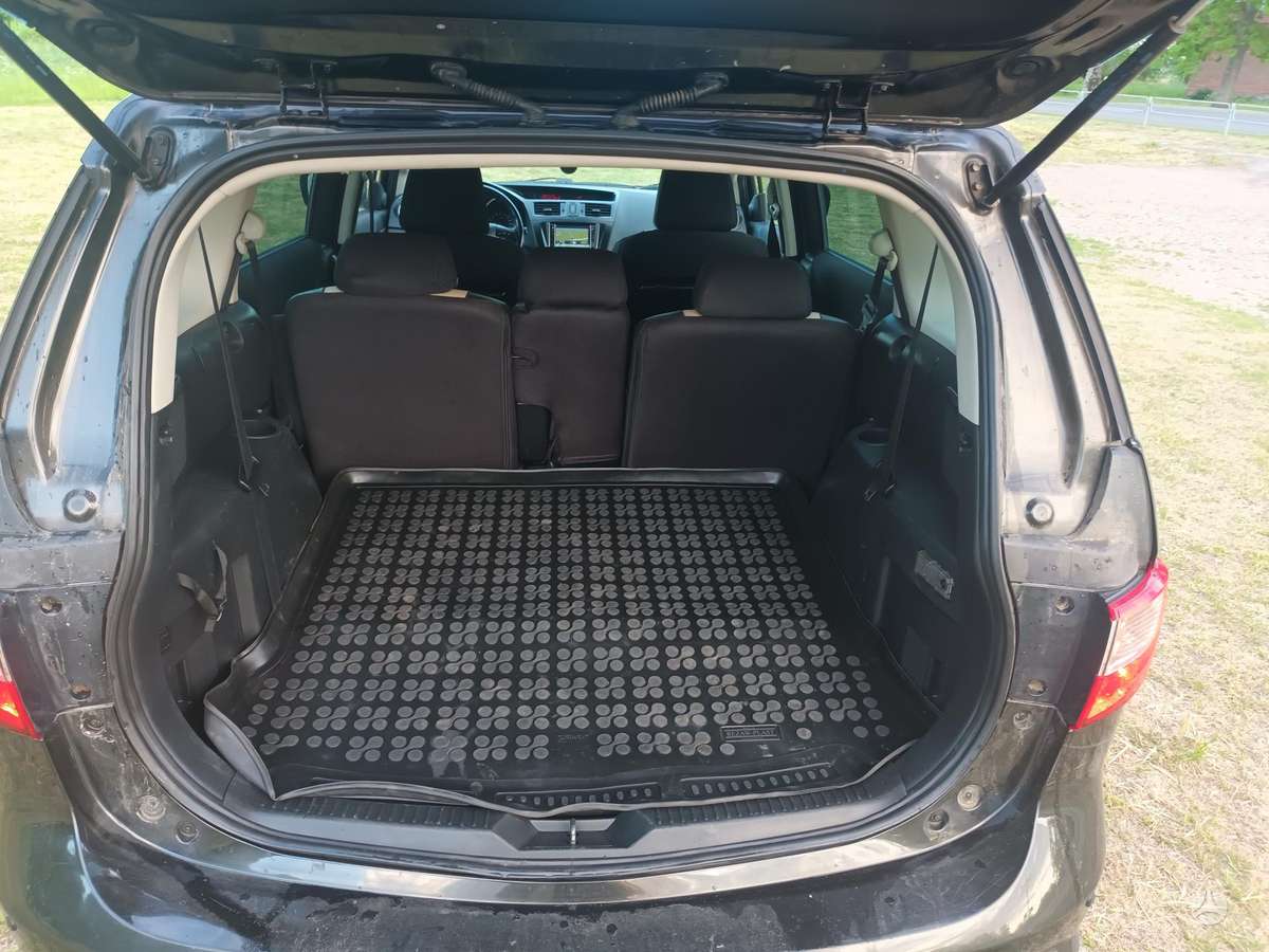 Mazda 5, 1.6 l., Универсал