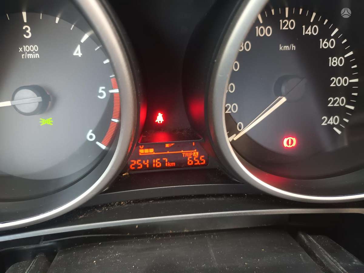 Mazda 5, 1.6 l., Универсал