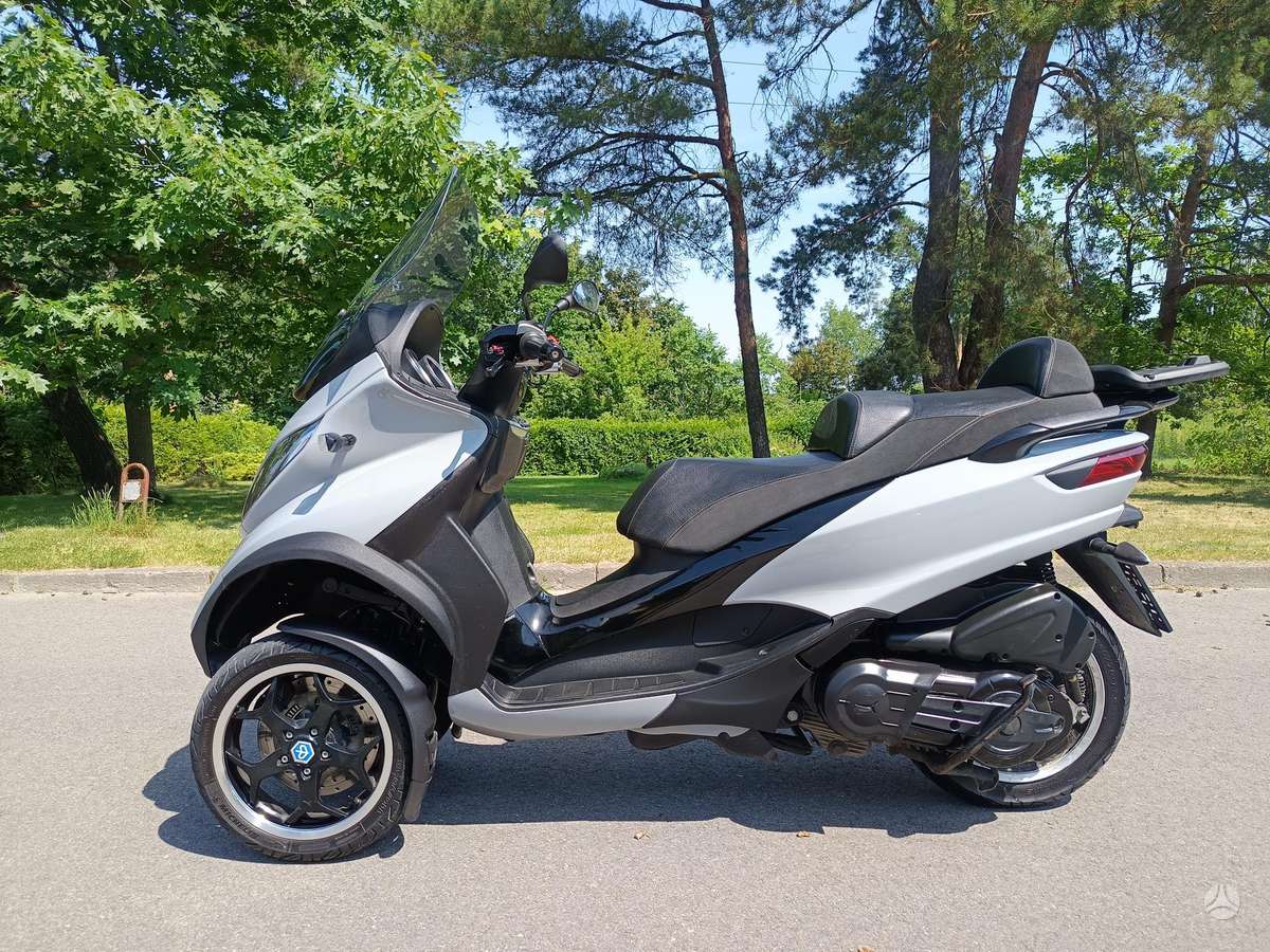 Piaggio MP3 500cc, trikes