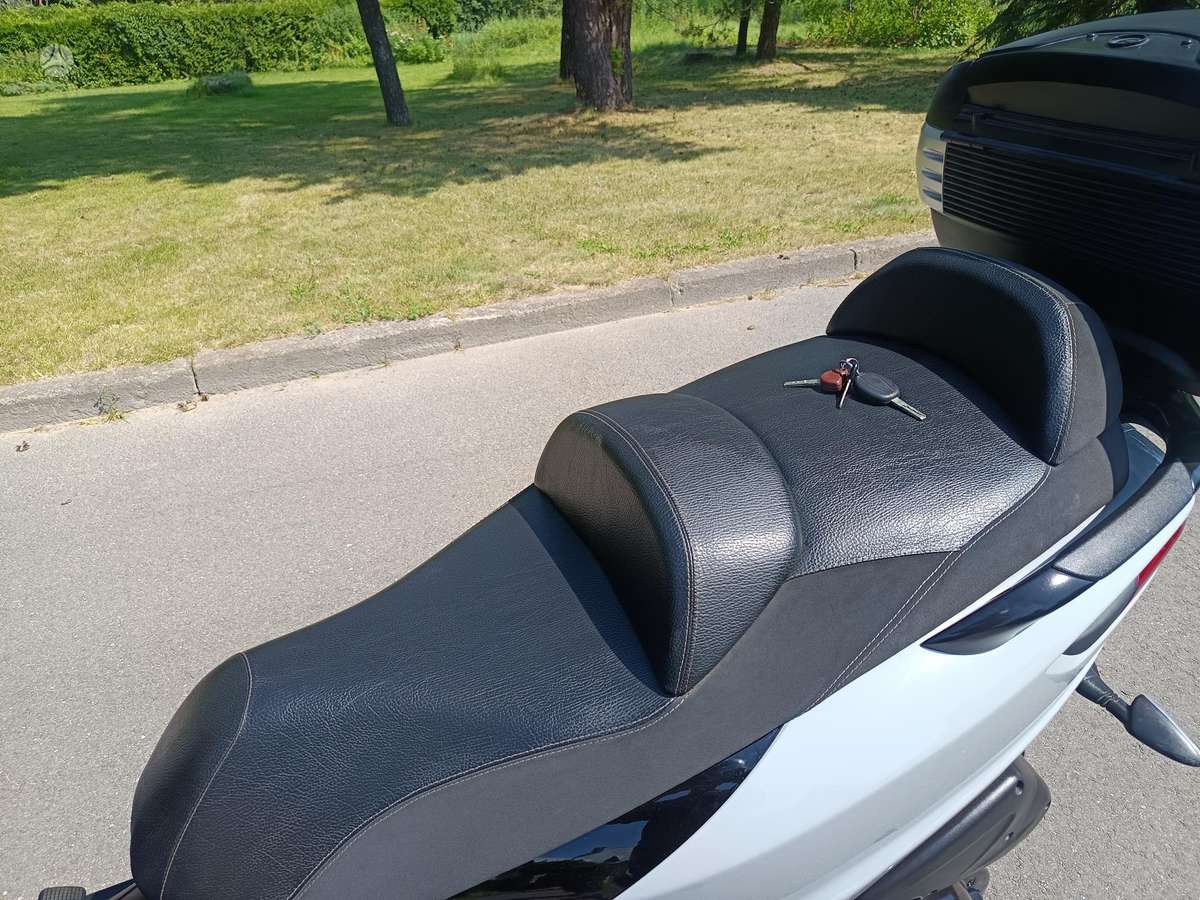 Piaggio MP3 500cc, trikes