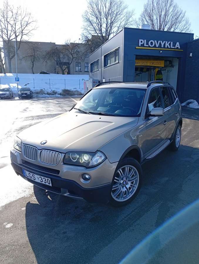 BMW X3, 3.0 l., off-road / crossover