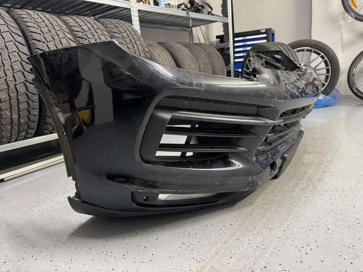 Porsche Cayenne bumpers