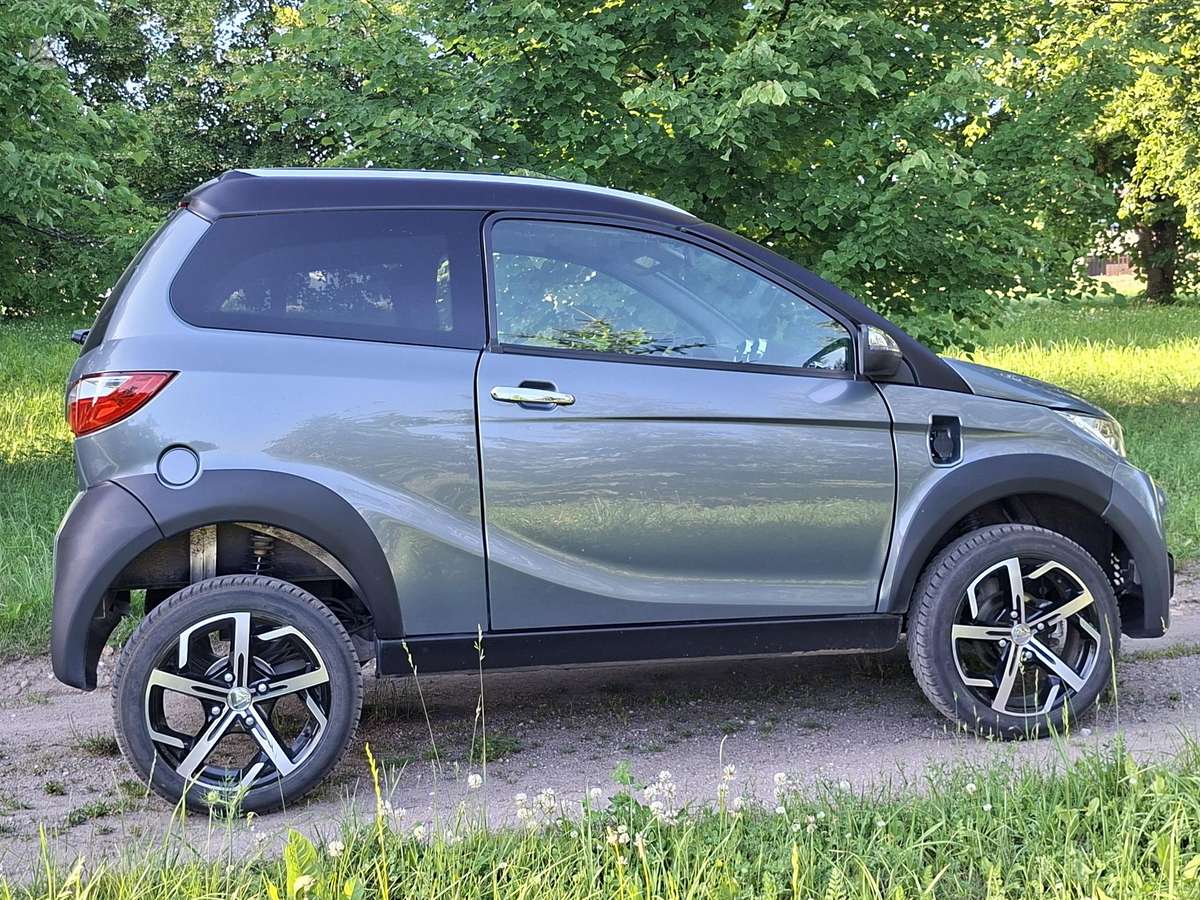 Aixam Crossover, kupė (coupe)