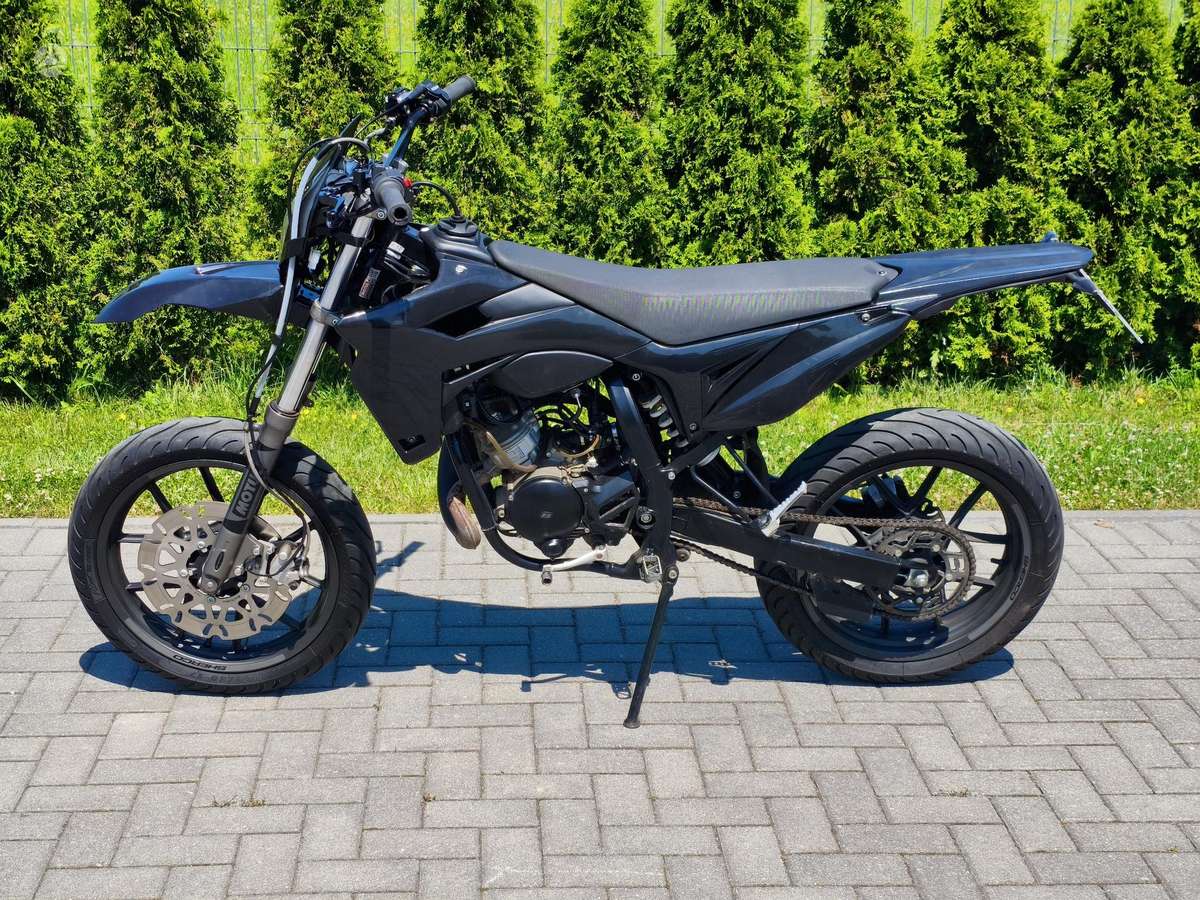 Derbi Senda 49cc, supermoto