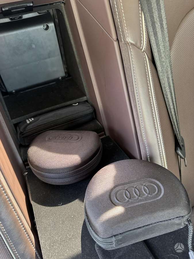 Audi A8 L, 3.0 l., Седан