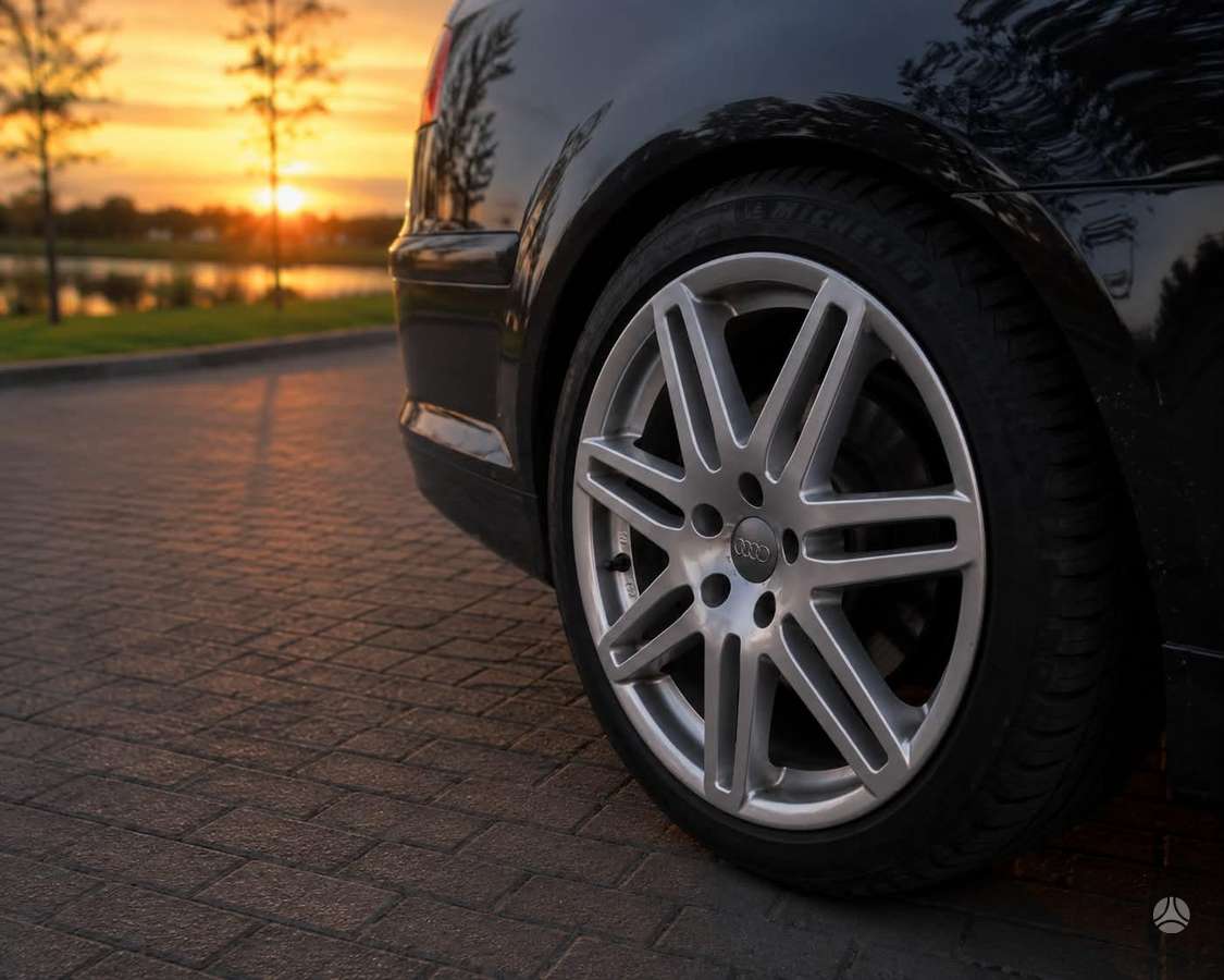 Audi S3, 2.0 l., hatchback