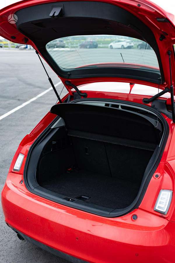 Audi A1 Sportback, 1.6 l., Универсал