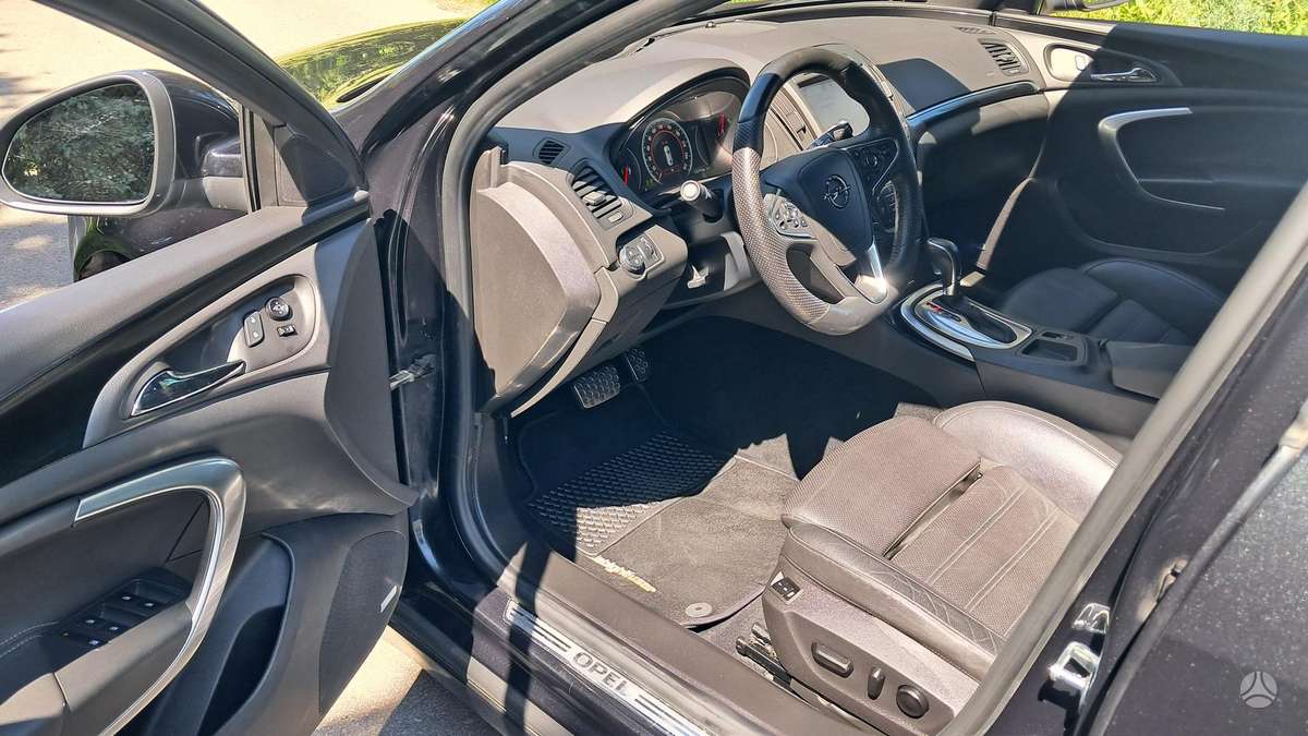 Opel Insignia, 2.0 l., Универсал