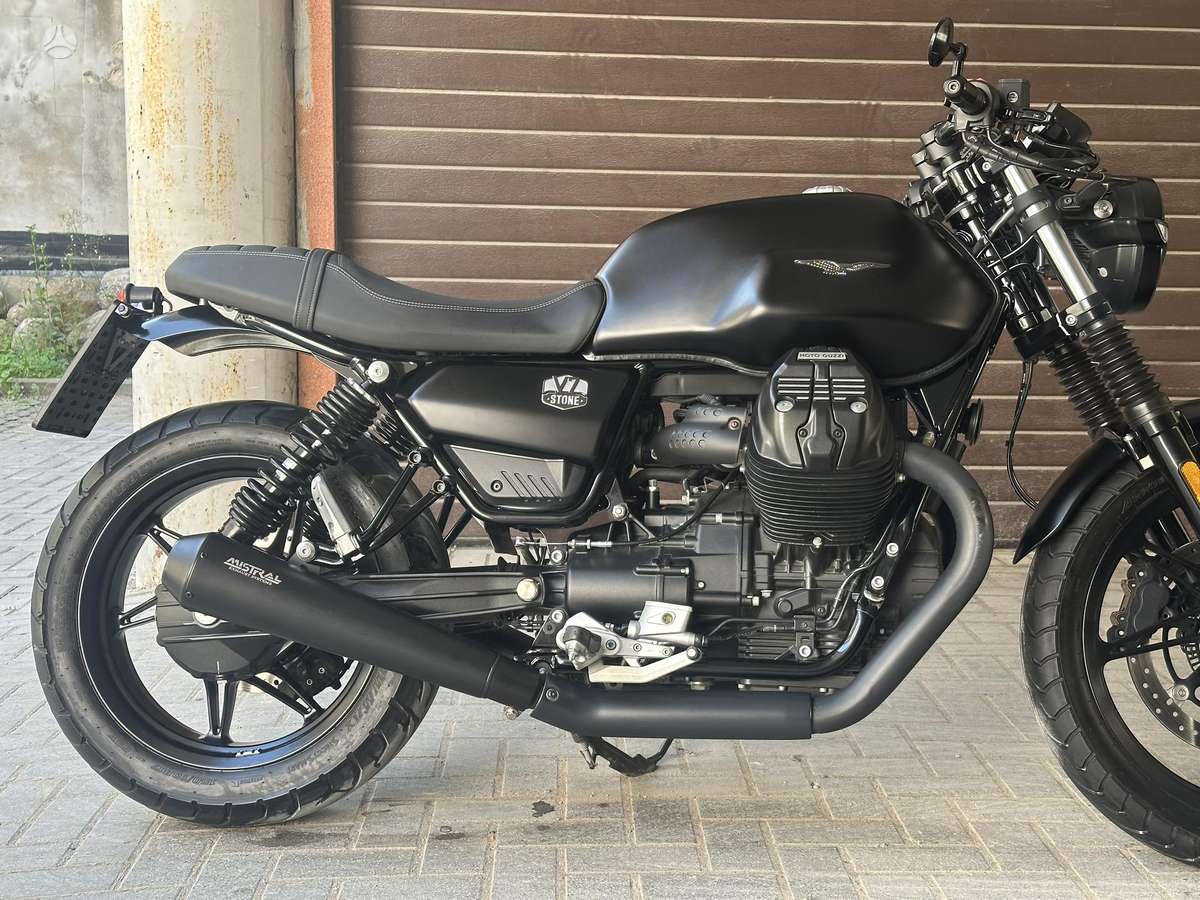 Moto Guzzi V7 853cc, street / classic