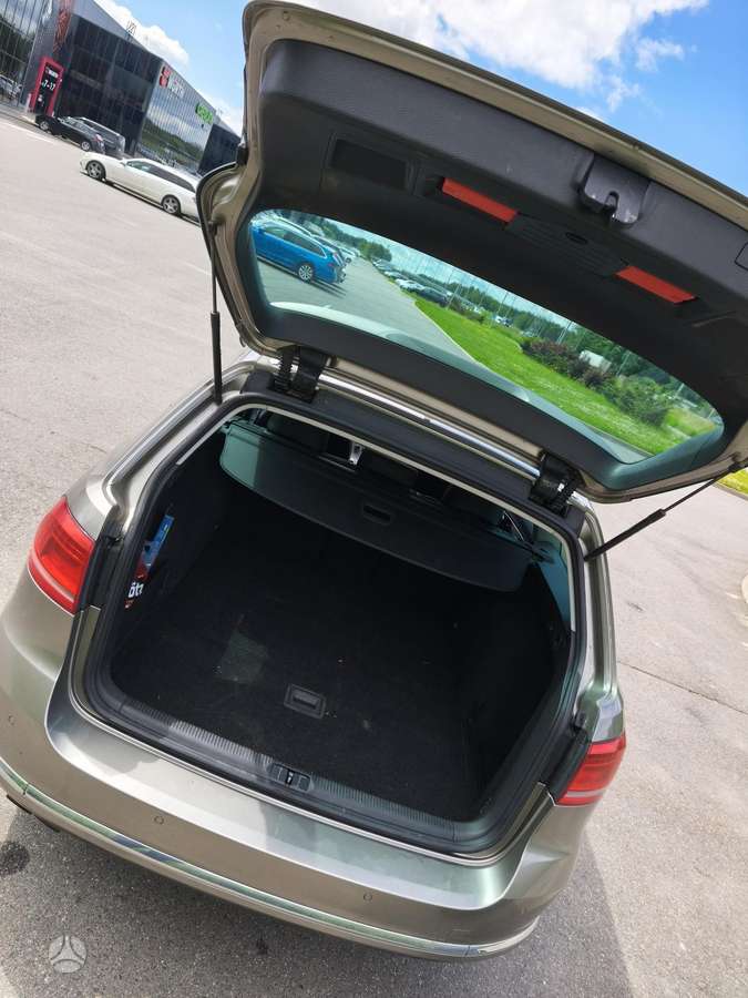 Volkswagen Passat, 2.0 l., Универсал