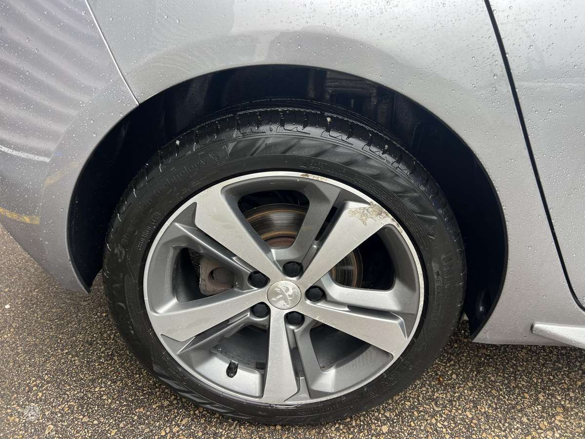 Peugeot 308, 1.2 l., Хэтчбек