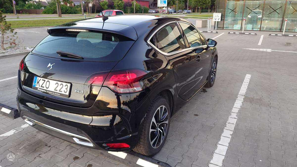 Citroen DS4, 1.6 l., Хэтчбек