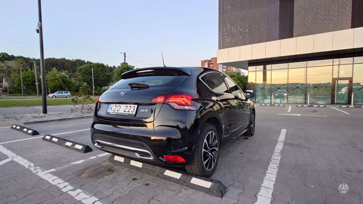 Citroen DS4, 1.6 l., Хэтчбек