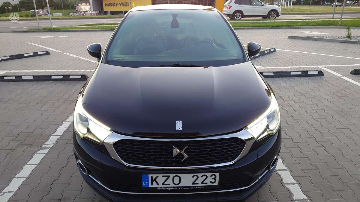 Citroen DS4, 1.6 l., hatchback