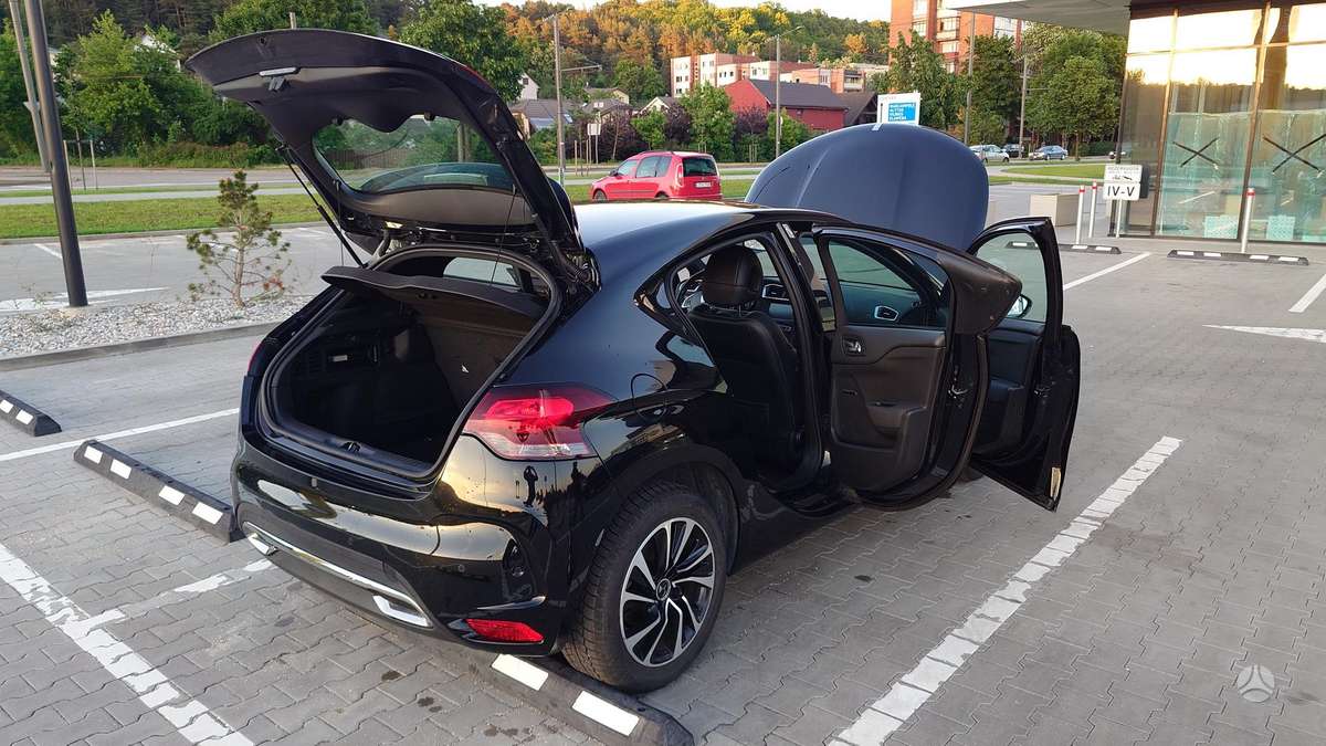 Citroen DS4, 1.6 l., Хэтчбек